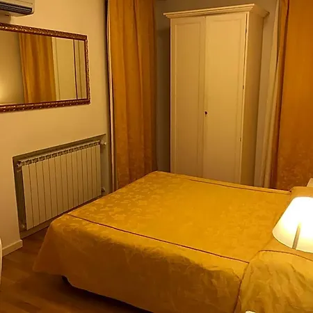 Ai Tolentini Hotel *